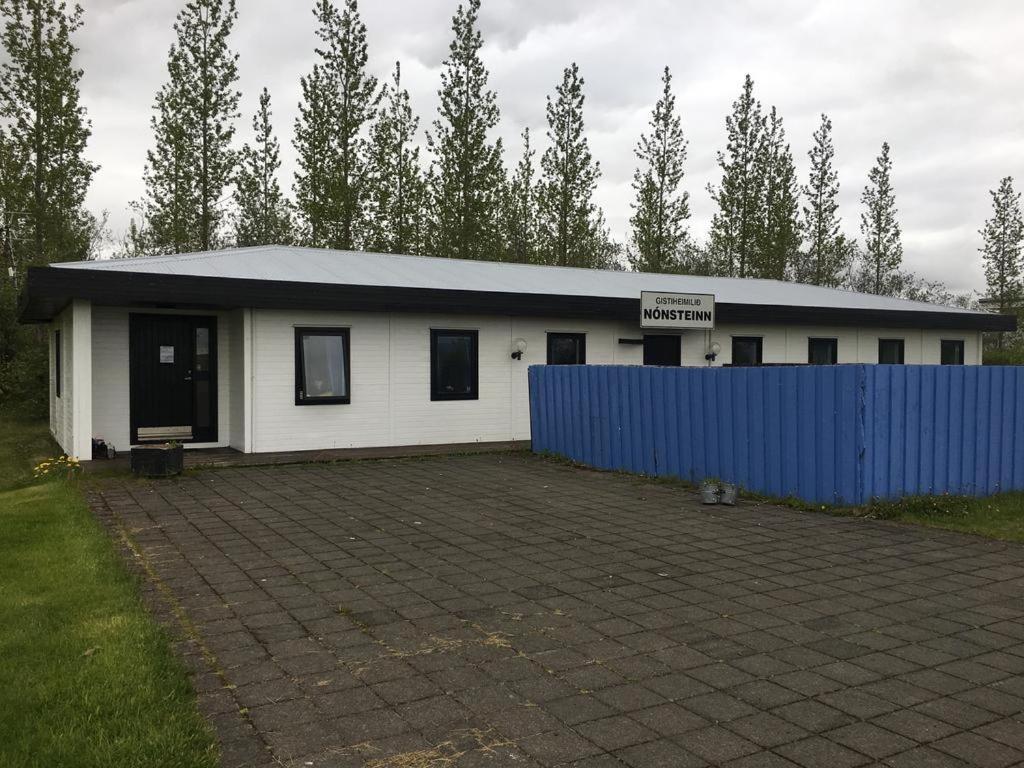 Nonsteinn Guesthouse Árnes Eksteriør bilde
